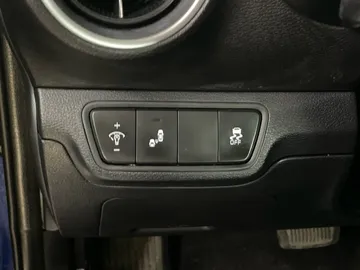 2023 Kia Forte - image 26