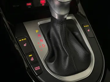 2023 Kia Forte - image 22