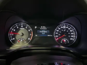 2023 Kia Forte - image 16