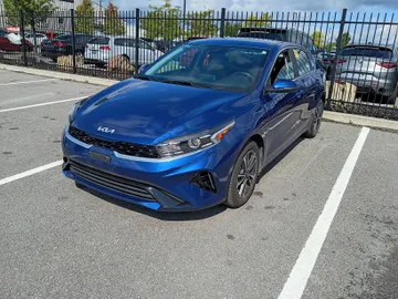 2024 Kia Forte - image 3