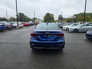 2024 Kia Forte - image 4