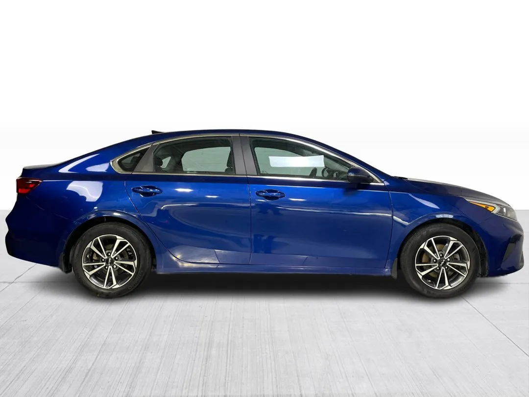 2023 Kia Forte for sale - photo 2