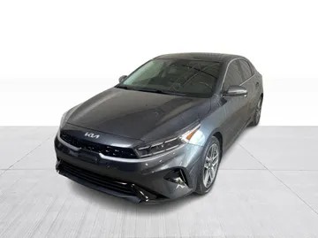 2023 Kia Forte - image 10