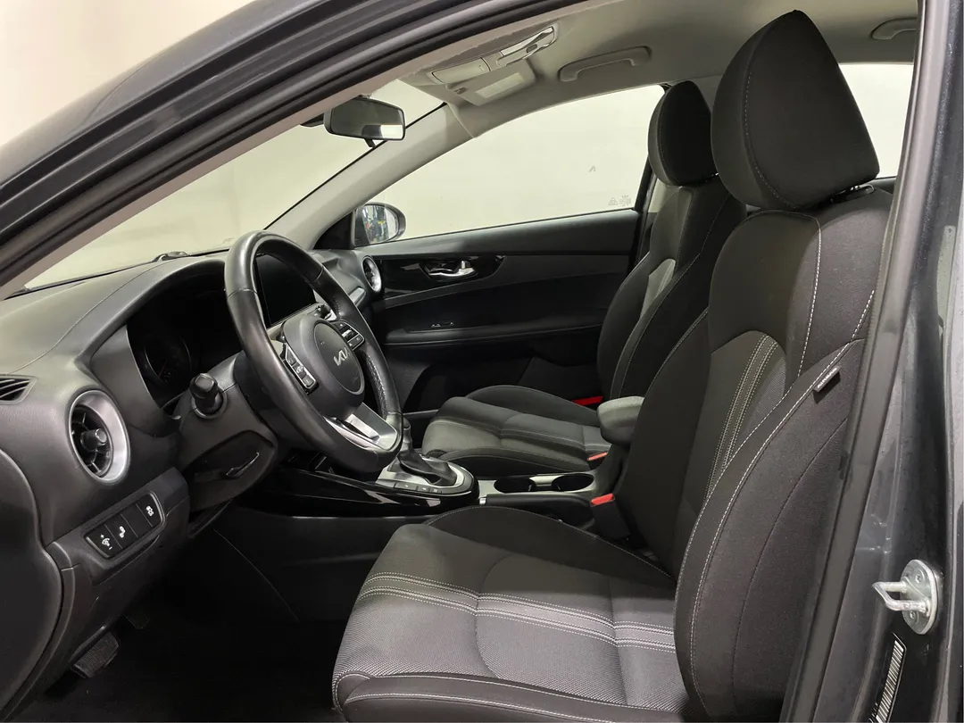 2023 Kia Forte — photo 3