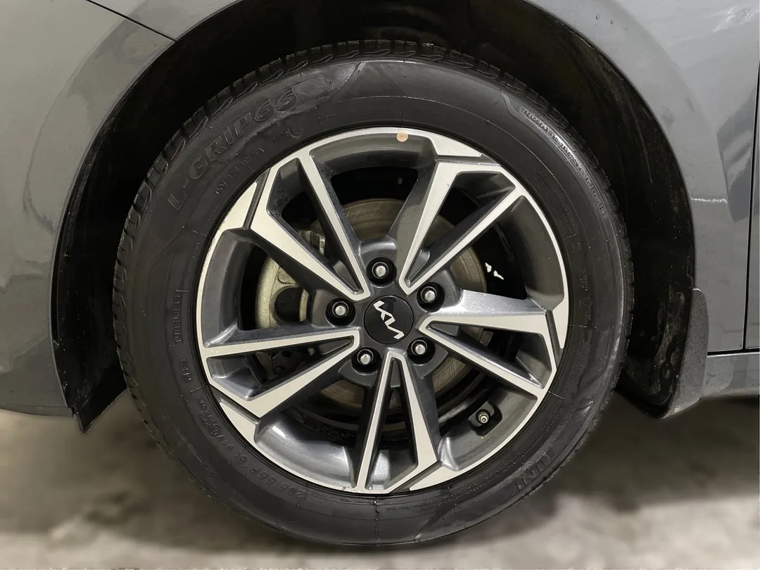2023 Kia Forte — photo 5