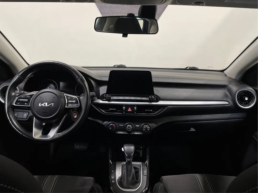 2023 Kia Forte — photo 4