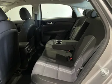 2023 Kia Forte - image 15
