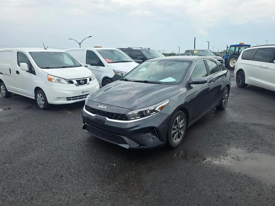 2023 Kia Forte — photo 3
