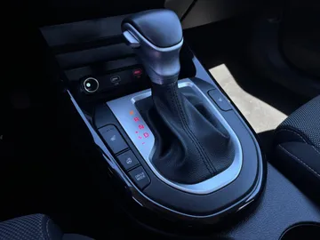 2024 Kia Forte - image 23