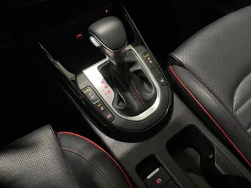 2022 Kia Forte - image 27