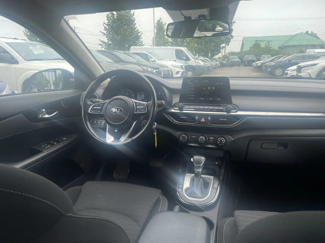2021 Kia Forte — photo 8