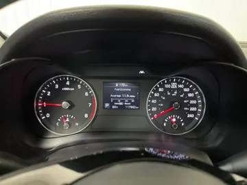 2021 Kia Forte - image 18