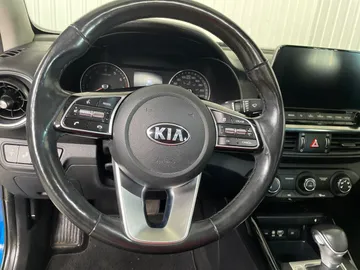 2021 Kia Forte - image 19