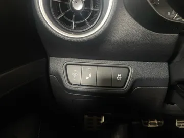 2022 Kia Forte - image 35