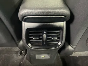 2022 Kia Forte - image 29