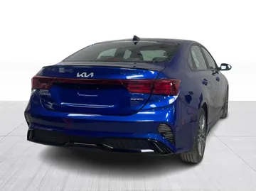 2022 Kia Forte - image 15