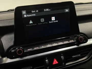 2021 Kia Forte - image 8