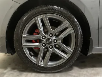 2021 Kia Forte - image 7