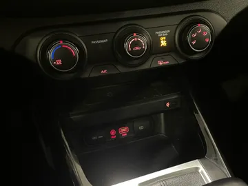 2021 Kia Forte - image 21