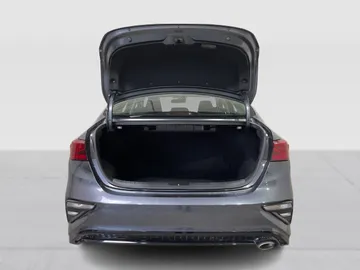 2021 Kia Forte - image 14