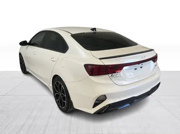 2023 Kia Forte - image 6