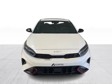 2023 Kia Forte - image 2