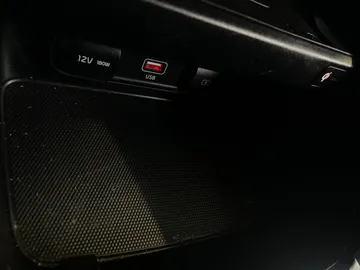 2023 Kia Forte - image 21