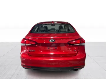 2018 Kia Forte - image 13