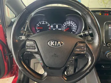 2018 Kia Forte - image 18