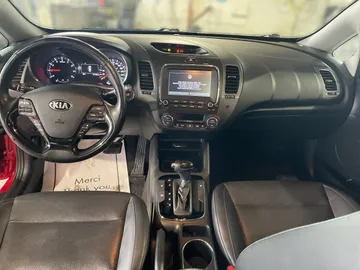 2018 Kia Forte - image 4