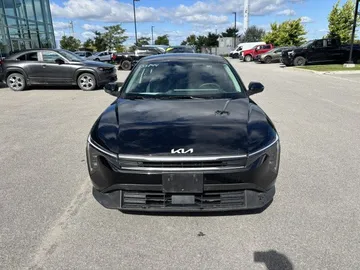 2025 Kia K4 - image 2