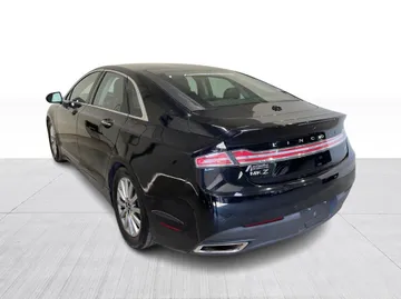 2016 Lincoln MKZ Hybrid - image 11