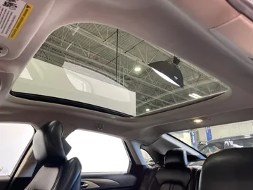 2016 Lincoln MKZ Hybrid - image 4