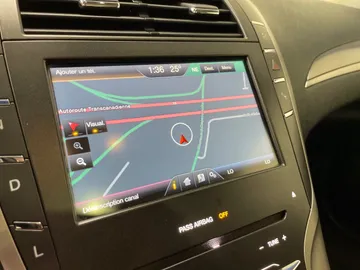 2016 Lincoln MKZ Hybrid - image 30