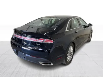 2016 Lincoln MKZ Hybrid - image 14
