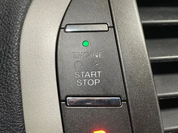 2016 Lincoln MKZ Hybrid - image 24