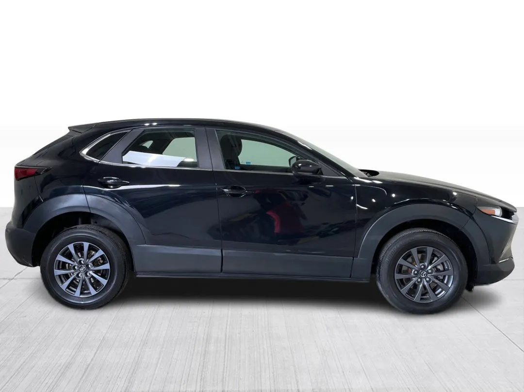 2024 Mazda CX-30 — photo 2