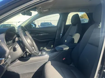 2025 Mazda CX-30 - image 9