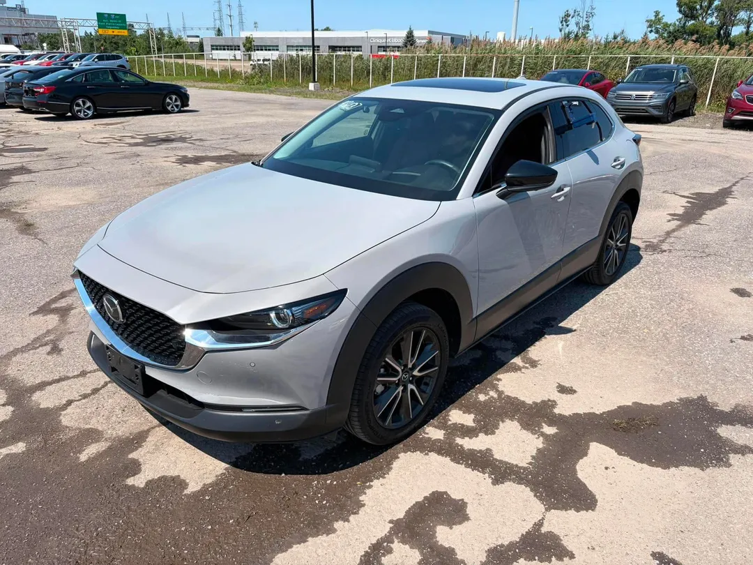 2025 Mazda CX-30 — photo 3