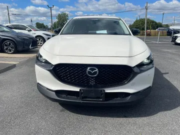 2025 Mazda CX-30 - image 2