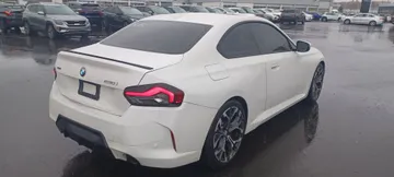 2025 BMW 2 Series - image 7