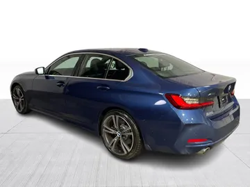 2023 BMW 3 Series - image 6