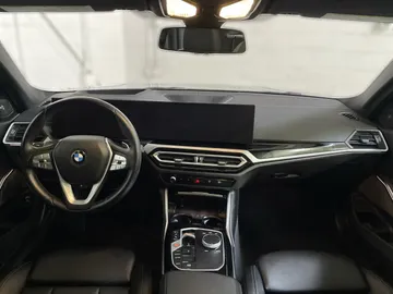 2023 BMW 3 Series - image 14