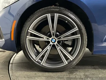 2023 BMW 3 Series - image 20
