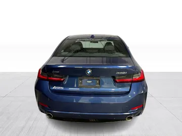 2023 BMW 3 Series - image 7
