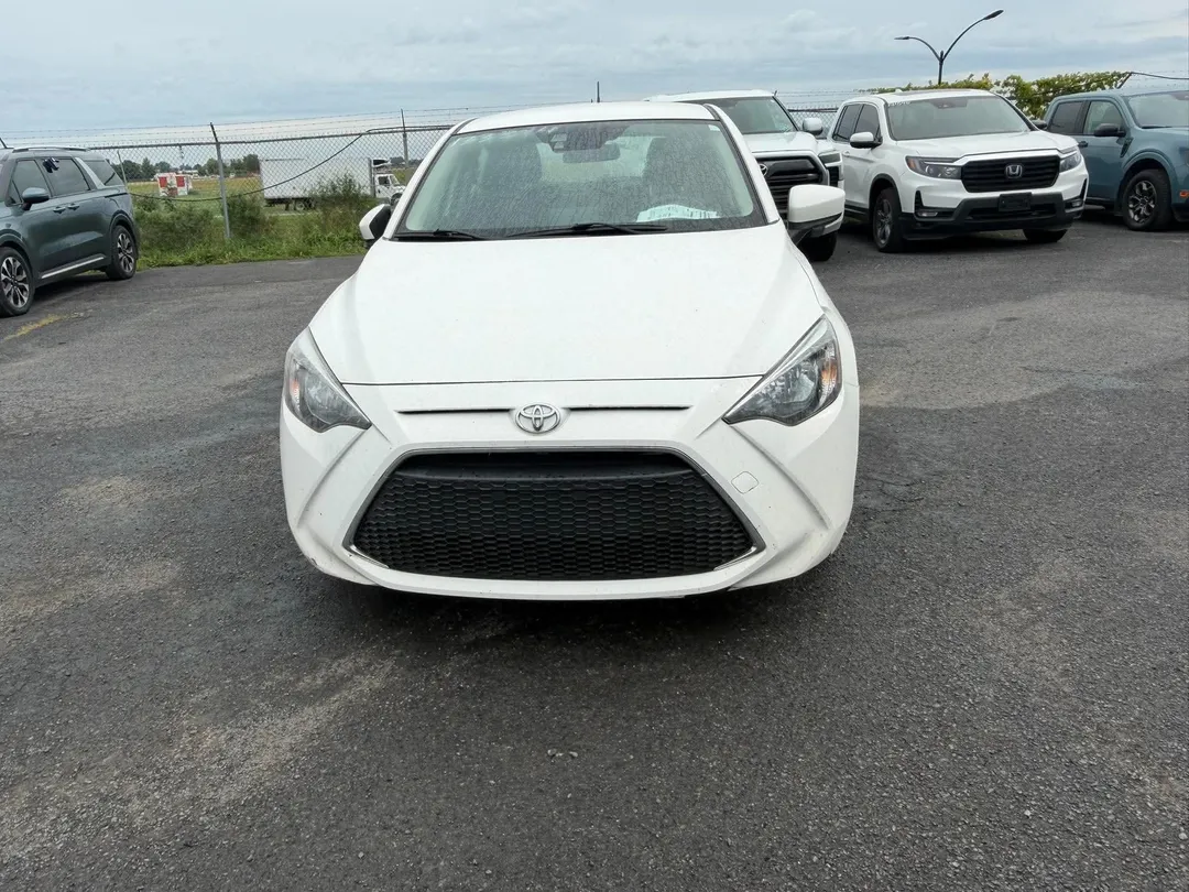 2020 Toyota Yaris Hatchback for sale - photo 2