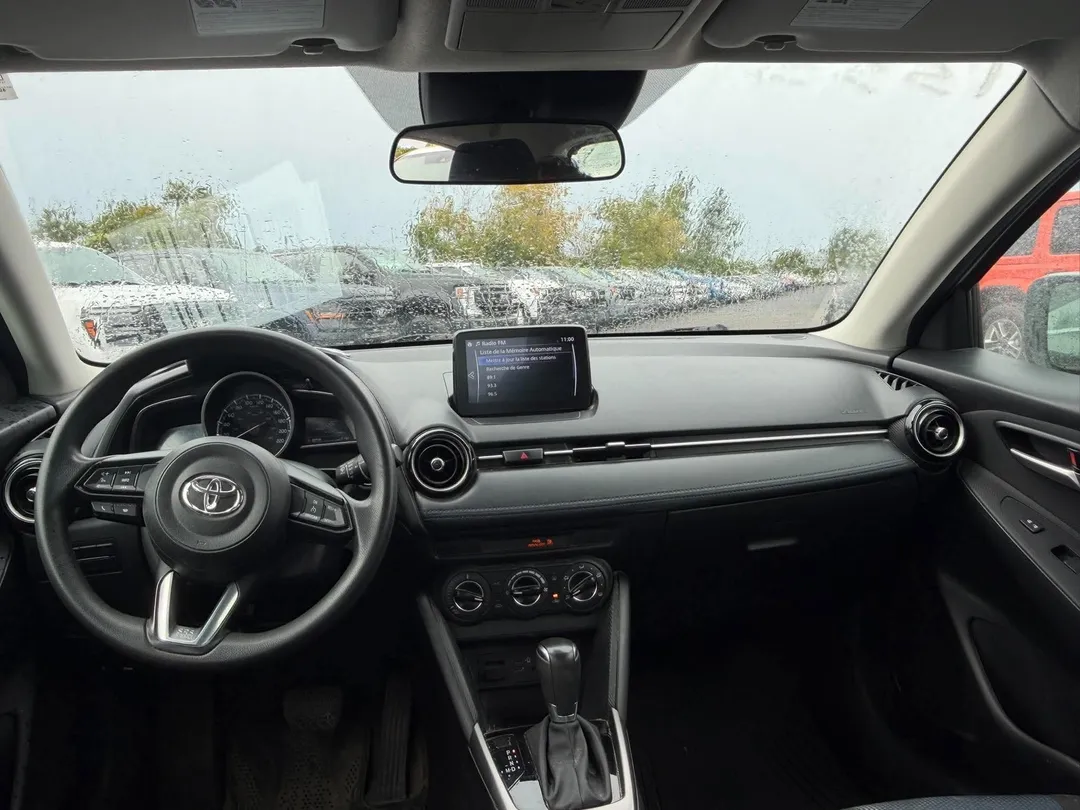 2020 Toyota Yaris Hatchback, photo 8