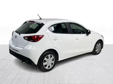 2020 Toyota Yaris Hatchback - image 13