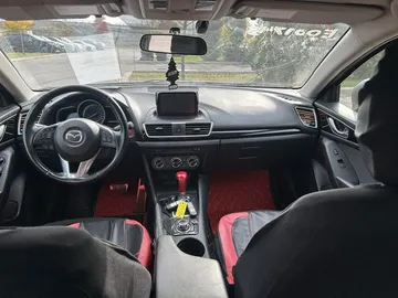 2016 Mazda Mazda3 - image 9