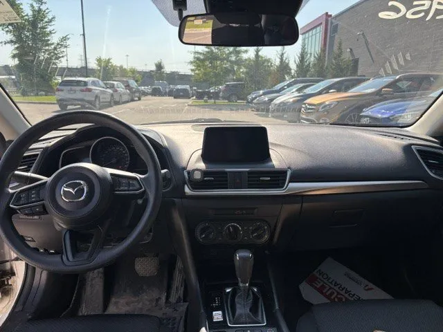 2018 Mazda Mazda3 — photo 8